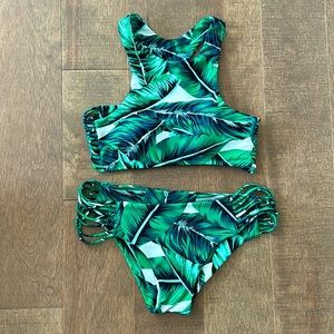 Cupshe Green Leaf Print Racerback 2 Piece Bikini - Size Medium - Gently Worn